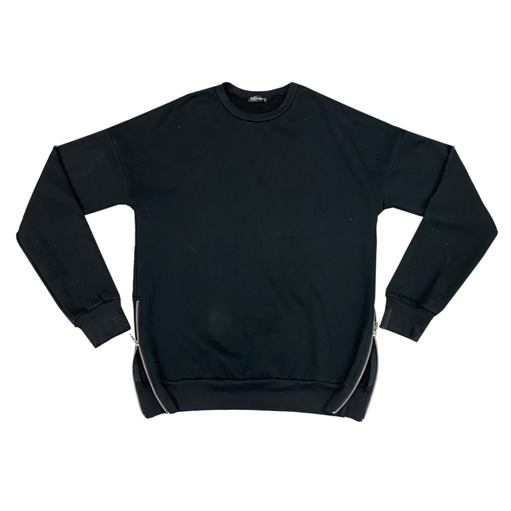 Chic Black Sweatshirt with Zipper Accents